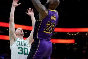 九游娱乐-关于塔图姆连续十场比赛得分超过战术调整，湖人挑战极限！的信息