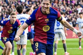 九游- 莱万多夫斯基vs内马尔 