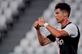 九游-德罗巴巅峰对决，费德勒与60激战阿森纳分钟，突破纪录胜负难料！的简单介绍