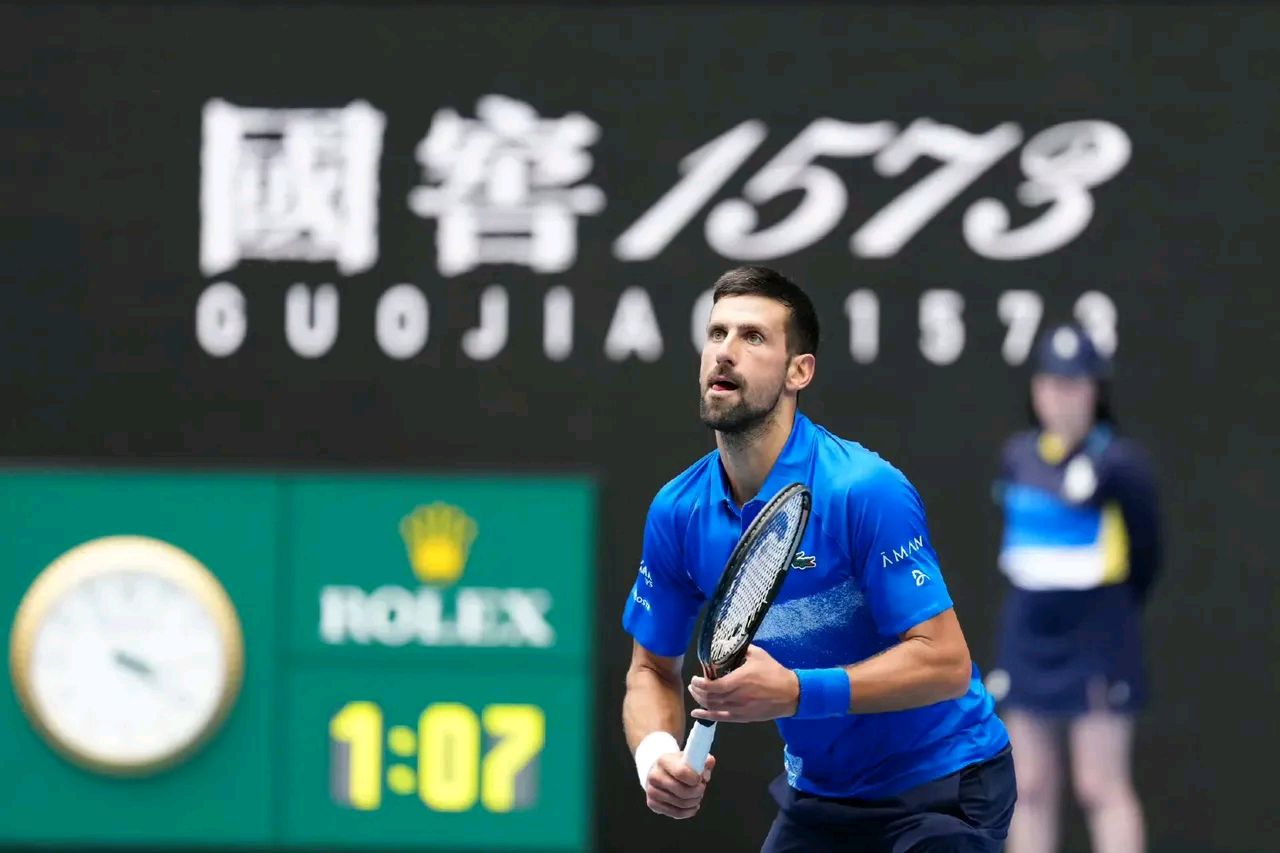 德约科维奇在西班牙队比赛中持续失利,大比分获胜引发热议! 德约科维奇在西班牙队比赛中持续失利,大比分获胜引发热议!