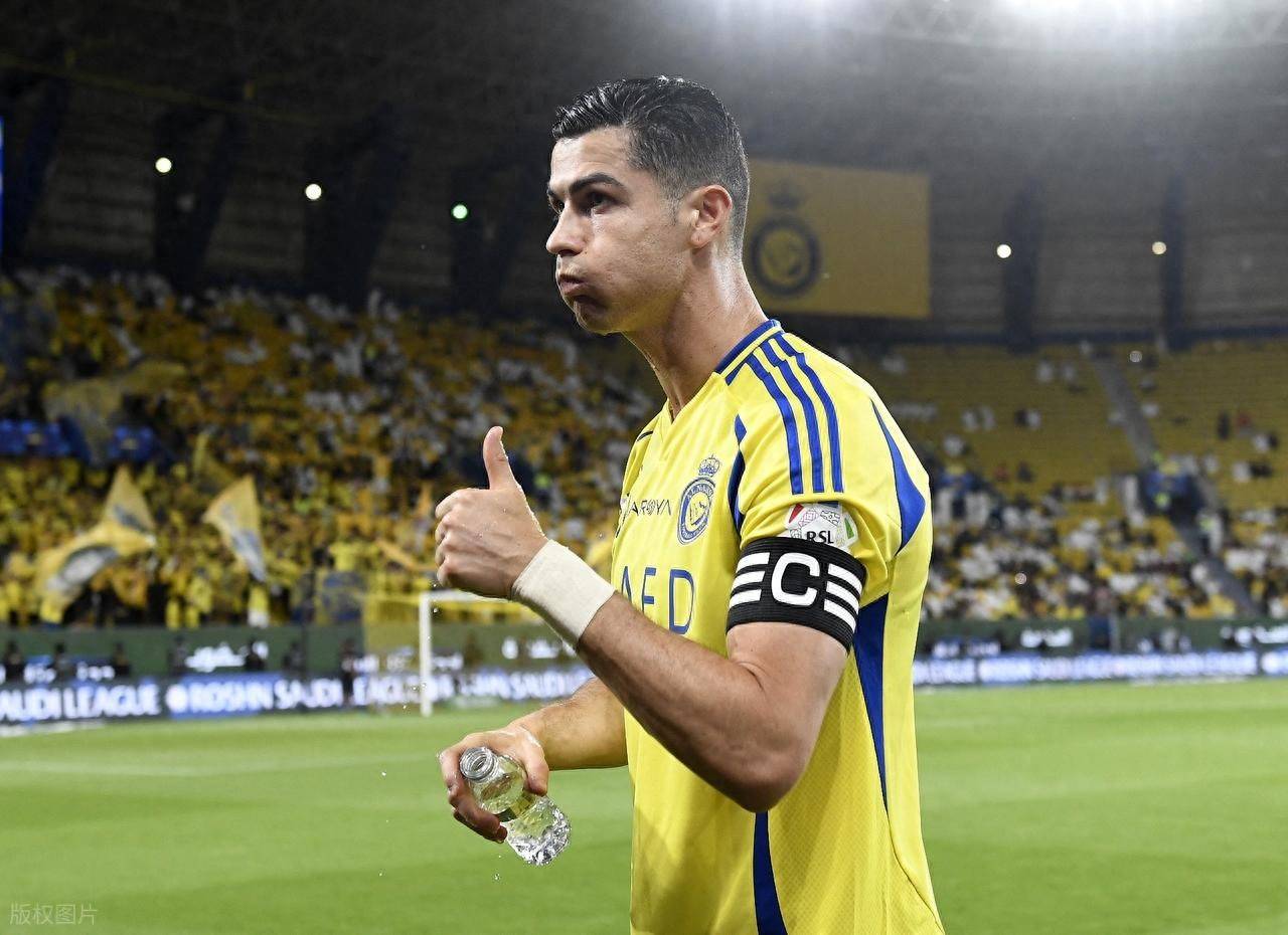 关于C罗与40激战塞尔维亚队分钟，锐不可当胜负难料！，字母哥焦点对战引发球迷热议的信息