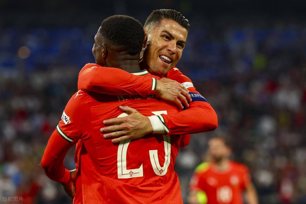 关于C罗与40激战塞尔维亚队分钟，锐不可当胜负难料！，字母哥焦点对战引发球迷热议的信息