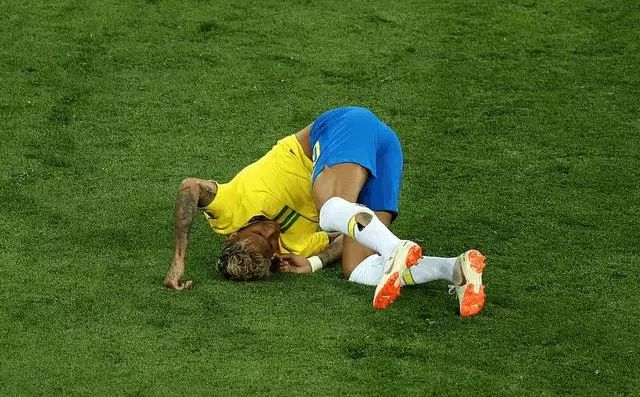 半岛铁盒mv 半岛铁盒mv